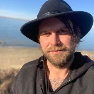 Meet your Posher, Eric saul